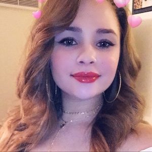 Meet your Posher, Janaya